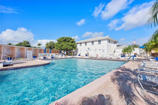 6750 NE 21st Rd 124, Fort Lauderdale, FL 33308