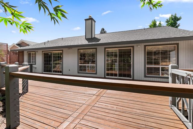 13284 Thistle Loop, Penn Valley, CA 95946