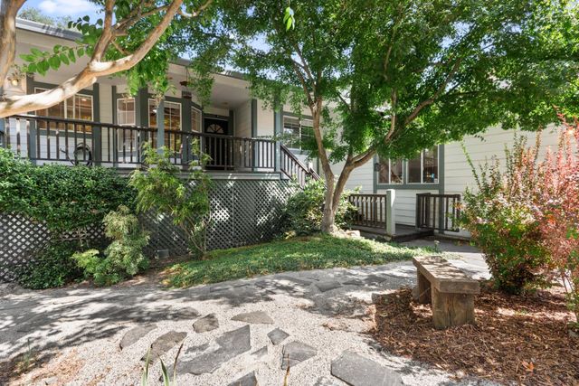 13284 Thistle Loop, Penn Valley, CA 95946