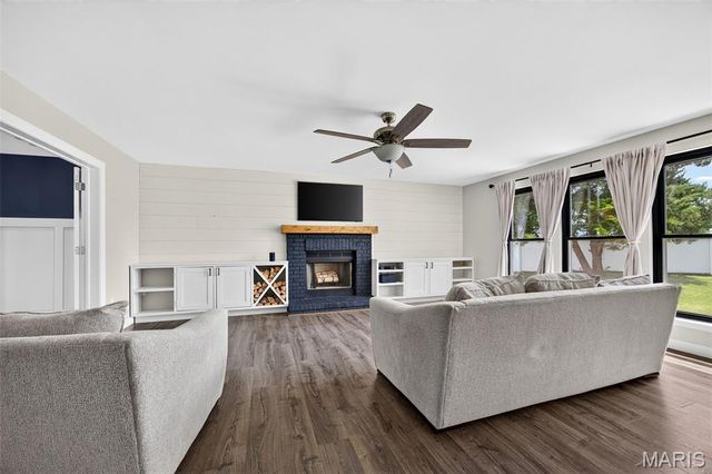67 Old Chesapeake Drive, Wentzville, MO 63385