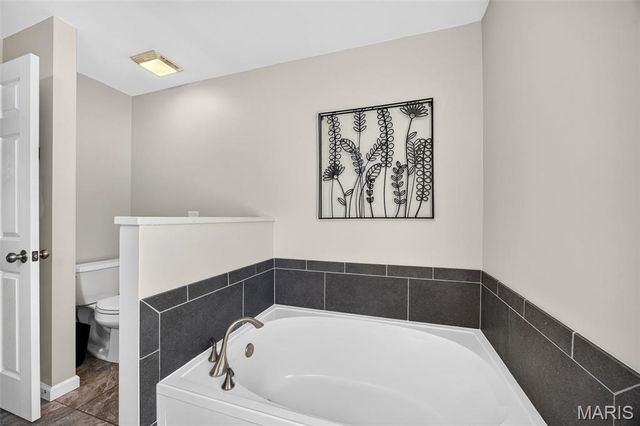 67 Old Chesapeake Drive, Wentzville, MO 63385