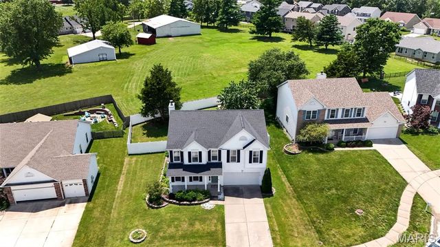 67 Old Chesapeake Drive, Wentzville, MO 63385