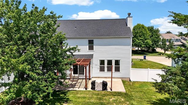 67 Old Chesapeake Drive, Wentzville, MO 63385