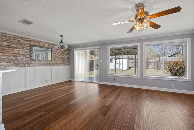 808 Minturn LN, Austin, TX 78748