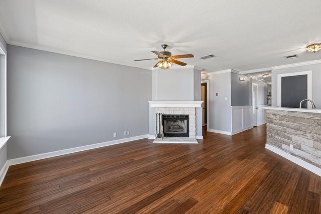 808 Minturn LN, Austin, TX 78748