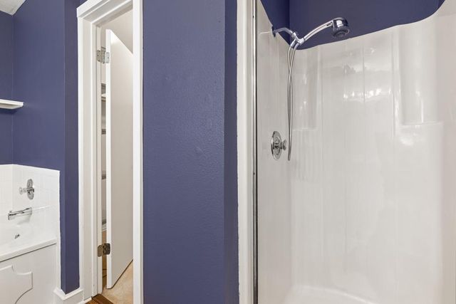 808 Minturn LN, Austin, TX 78748