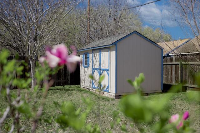 808 Minturn LN, Austin, TX 78748