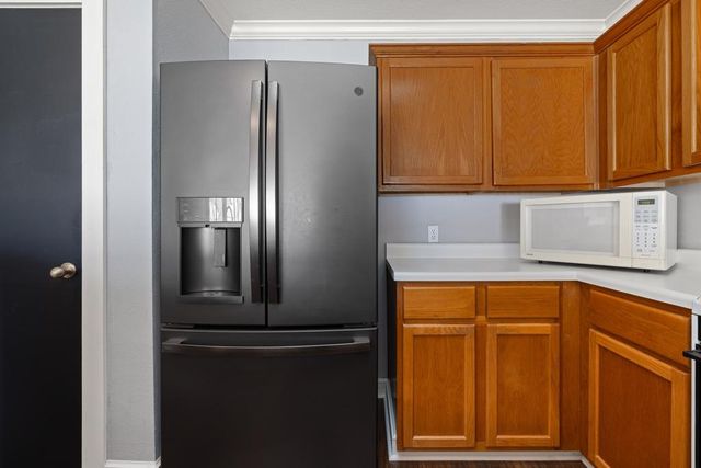 808 Minturn LN, Austin, TX 78748