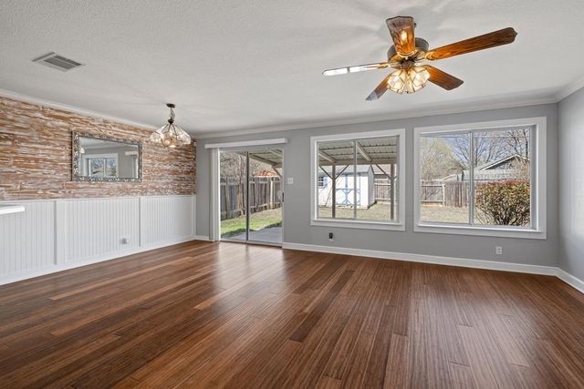 808 Minturn LN, Austin, TX 78748