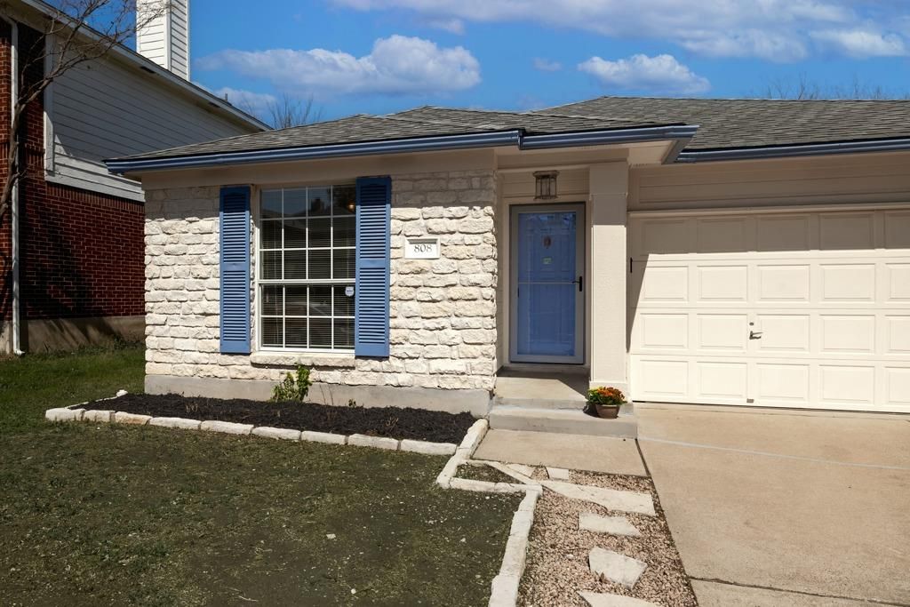 808 Minturn LN, Austin, TX 78748
