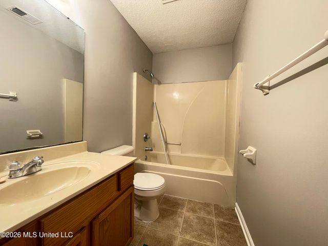 7331 Hunters Forest Drive, Olive Branch, MS 38654