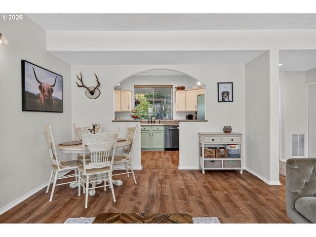 14330 Se PRINCETON VILLAGE Way, Clackamas, OR 97015