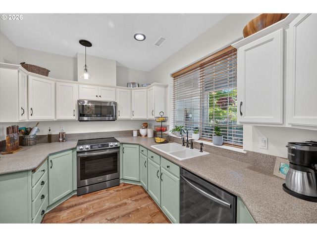 14330 Se PRINCETON VILLAGE Way, Clackamas, OR 97015