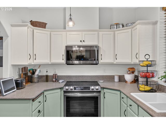 14330 Se PRINCETON VILLAGE Way, Clackamas, OR 97015