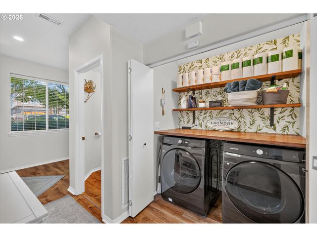 14330 Se PRINCETON VILLAGE Way, Clackamas, OR 97015
