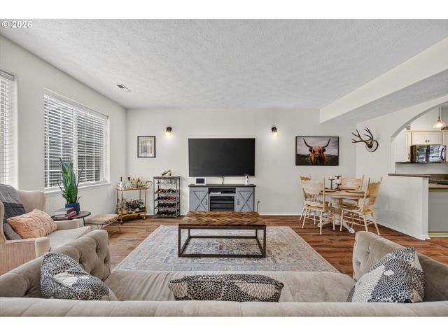 14330 Se PRINCETON VILLAGE Way, Clackamas, OR 97015
