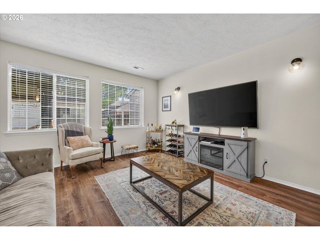 14330 Se PRINCETON VILLAGE Way, Clackamas, OR 97015