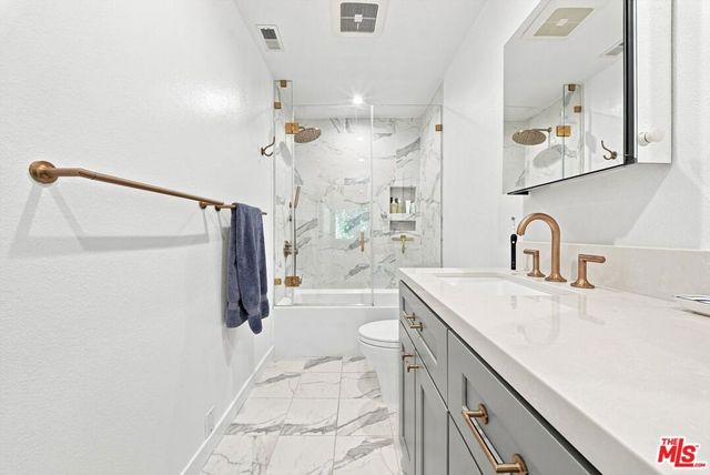 2520 Arizona Avenue 8, Santa Monica, CA 90404