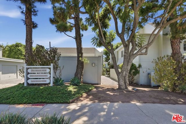 2520 Arizona Avenue 8, Santa Monica, CA 90404