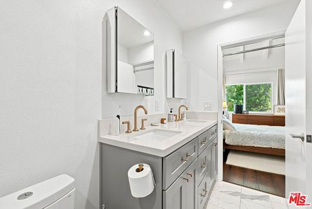 2520 Arizona Avenue 8, Santa Monica, CA 90404
