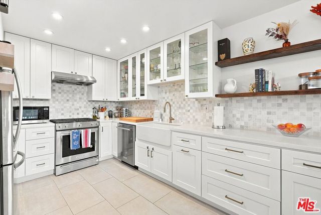 2520 Arizona Avenue 8, Santa Monica, CA 90404