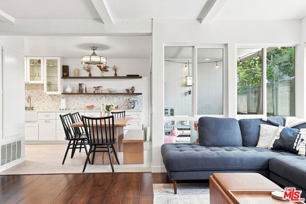 2520 Arizona Avenue 8, Santa Monica, CA 90404
