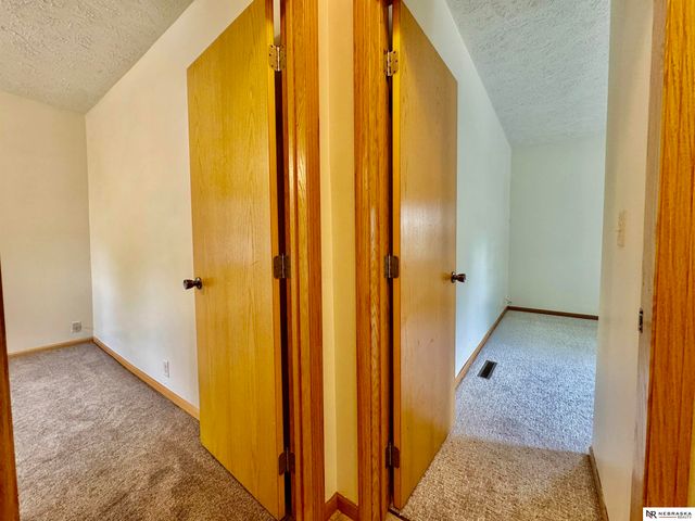 309 N East Avenue, York, NE 68467