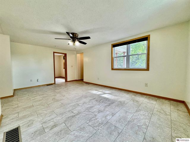 309 N East Avenue, York, NE 68467