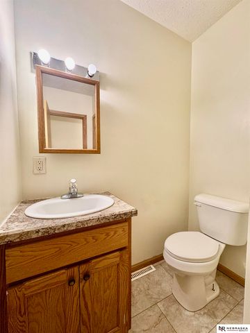 309 N East Avenue, York, NE 68467