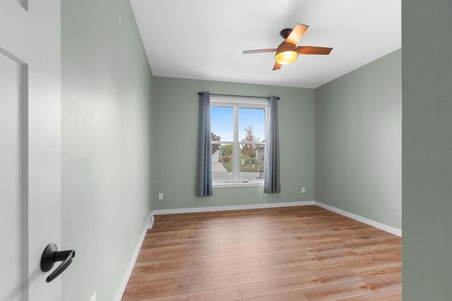 4884 WYLD BERRY WAY, Hobart, WI 54155