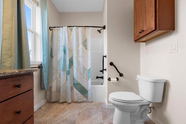 4884 WYLD BERRY WAY, Hobart, WI 54155