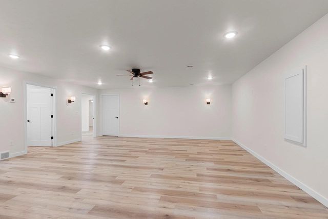 4884 WYLD BERRY WAY, Hobart, WI 54155