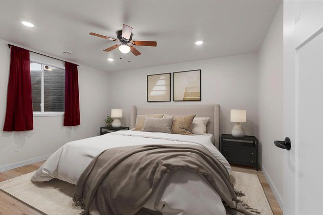 4884 WYLD BERRY WAY, Hobart, WI 54155