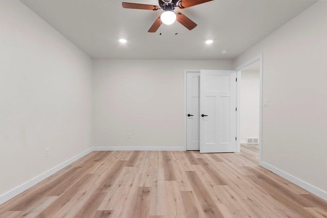 4884 WYLD BERRY WAY, Hobart, WI 54155