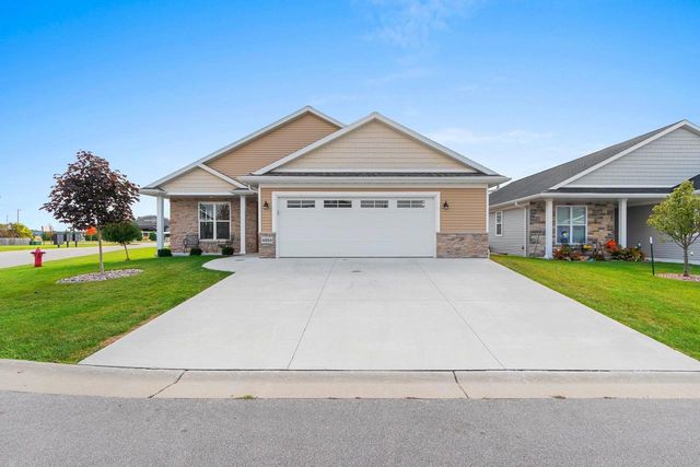 4884 WYLD BERRY WAY, Hobart, WI 54155