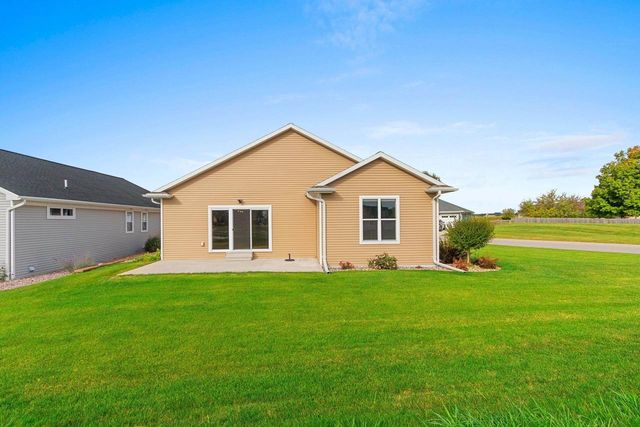 4884 WYLD BERRY WAY, Hobart, WI 54155