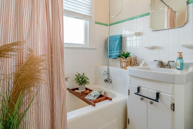 3609 Avenue O, Galveston, TX 77550