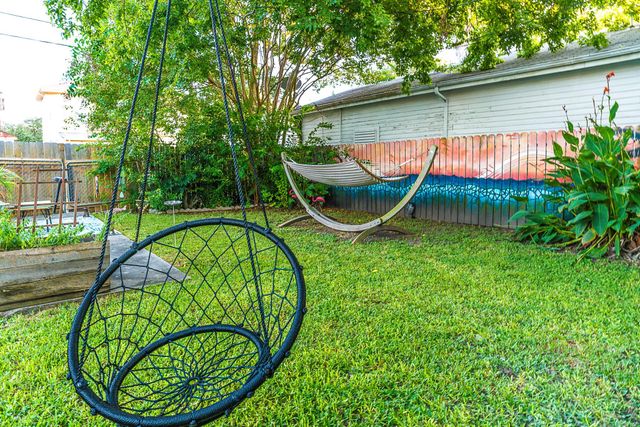 3609 Avenue O, Galveston, TX 77550