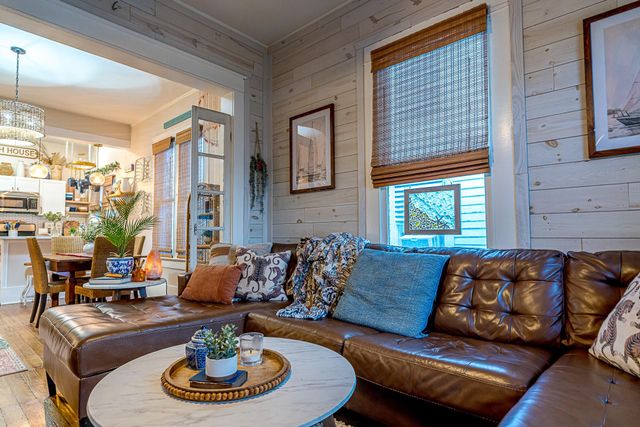 3609 Avenue O, Galveston, TX 77550