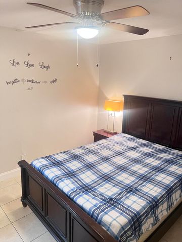 7505 NW 5th Place 106, Margate, FL 33063