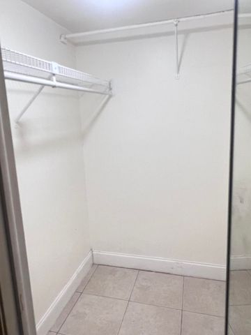 7505 NW 5th Place 106, Margate, FL 33063