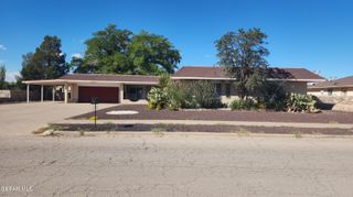 14937 Roslyn Drive, Horizon City, TX 79928