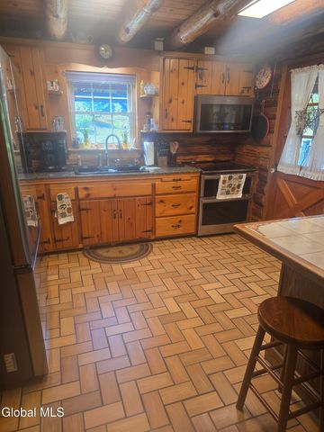 673 County Highway 112, Bleecker, NY 12078
