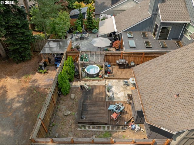 7666 Sw AFTON Ln, Portland, OR 97224