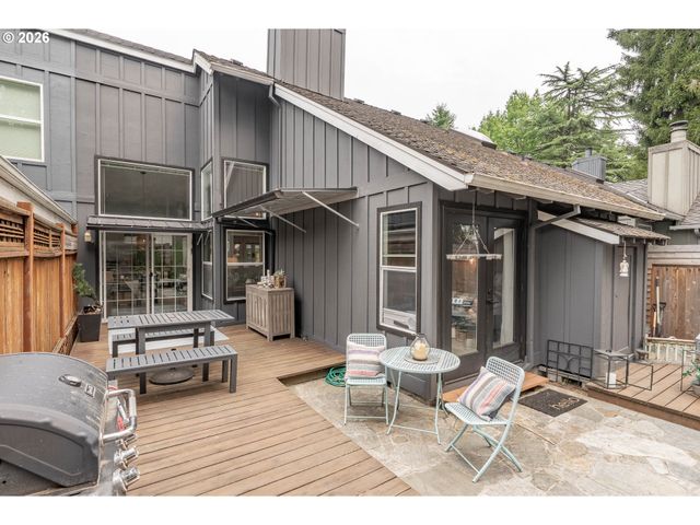 7666 Sw AFTON Ln, Portland, OR 97224
