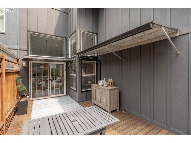 7666 Sw AFTON Ln, Portland, OR 97224