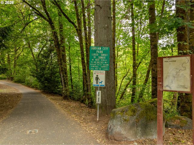 7666 Sw AFTON Ln, Portland, OR 97224