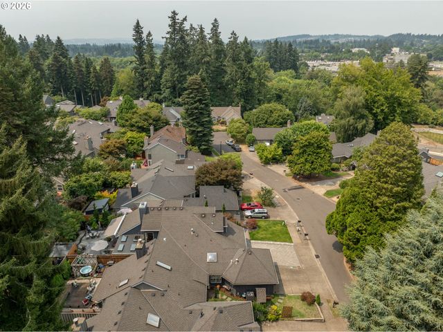 7666 Sw AFTON Ln, Portland, OR 97224