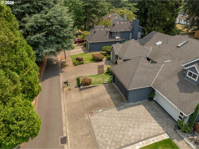 7666 Sw AFTON Ln, Portland, OR 97224
