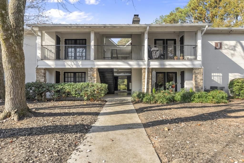 1150 Collier NW Road J18, Atlanta, GA 30318